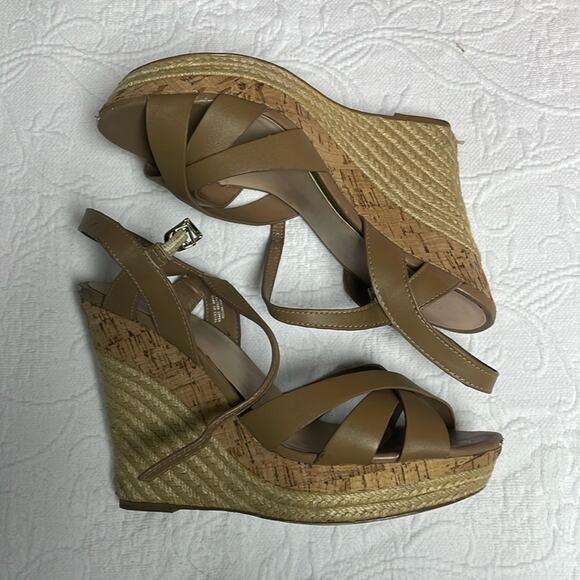 Charles David Tan Wedge Sandal Heels Size 10 - Picture 1 of 6